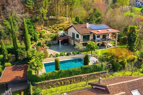 Villa Emilia - Ranco, Lake Maggiore, Italy - by NORTHITALY VILLAS vacation villa