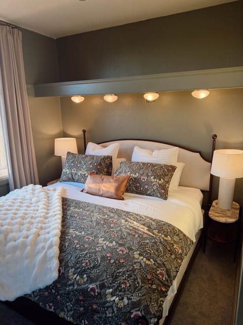 King Sized Bed