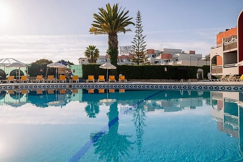Outdoor swimming pool