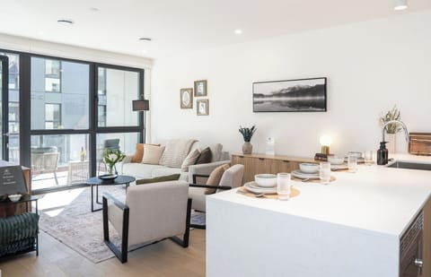 Salish Peaks- Living area