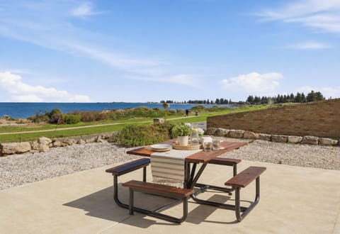 Lunch with a beach view...