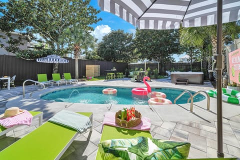 Welcome to Key Lime Cottage - your own private resort in Crystal Beach!