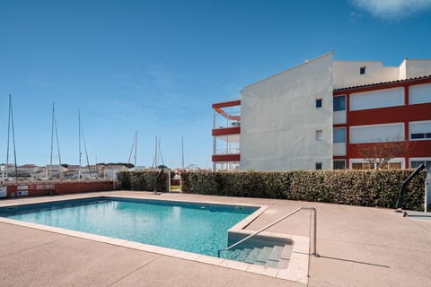 Holiday Home Swimming Pool