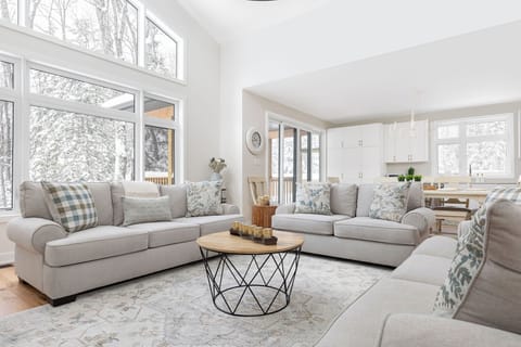 Bright and inviting living space designed for comfort and connection.