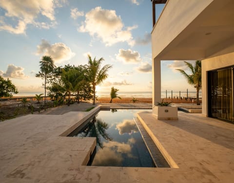 Pool facing ocean