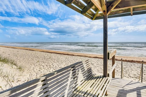 Palm Coast Vacation Rental | 4BR | 3BA | 2,368 Sq Ft