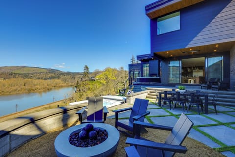 Hood River Vacation Rental | 5BR | 4.5BA | 3,230 Sq Ft