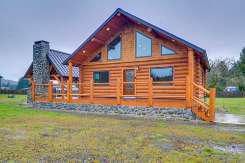 Forks Vacation Rental | Studio | 1BA | 750 Sq Ft