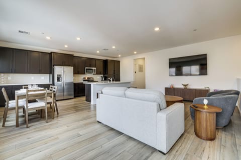 Henderson Vacation Rental | 2BR | 2BA | 1,400 Sq Ft