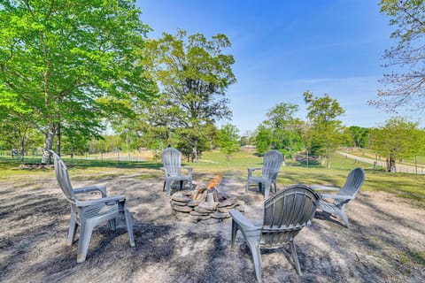 Iuka Vacation Rental | 3BR | 2BA | 3,000 Sq Ft