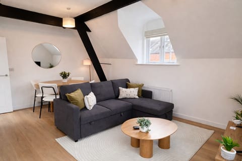 Living Room / Lounge