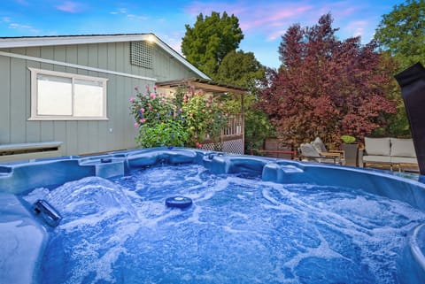 Sink into the warm bubbles and let the day’s stress melt away.