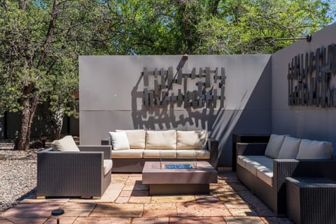 Outdoor seating with gas fire pit