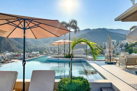Infinity pool with a view of the Sierra Madre mountains