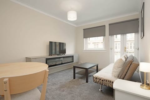1-8, 450 Tantallon Road, langside, G41 3HU - 8