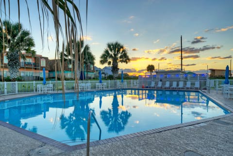 2 beautiful community pools.