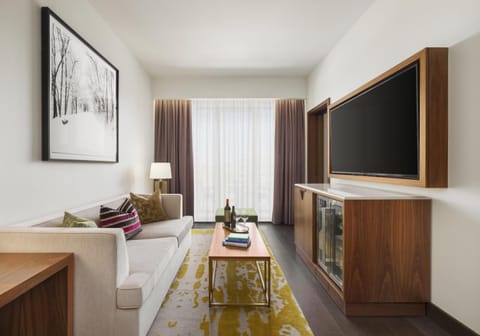 Kick back on the sofa for movies and nightcaps.