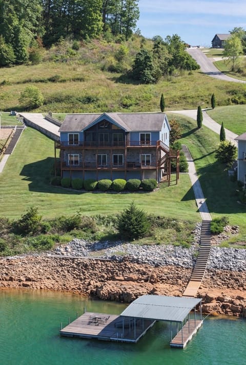 Back of house- private/covered dock