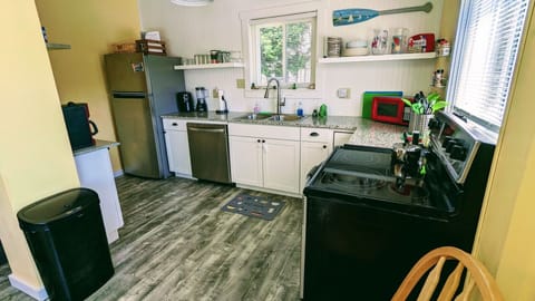 Kitchen 1