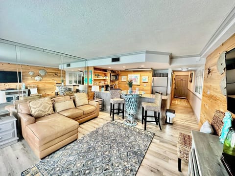 Gulfview I 215
