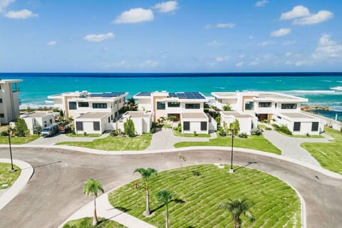Every residence here features a modern open-plan layout, thoughtfully outfitted with dedicated staff quarters, private swimming pools, and Jacuzzis that capture the serene luxury of Palm Beach, Jamaica.