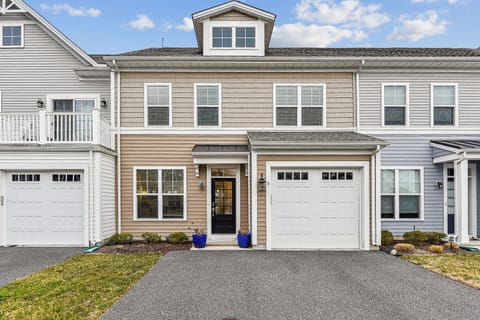Exterior,6 Bluefin Ct,