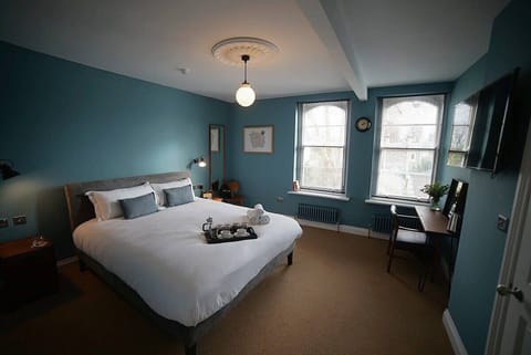 Alma Tavern Room 1