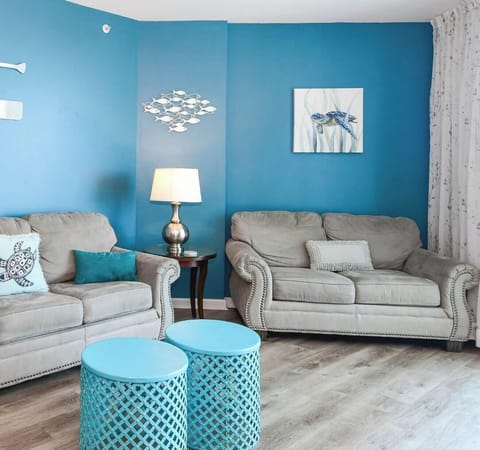 The Palms of Destin 21211 - Living Area