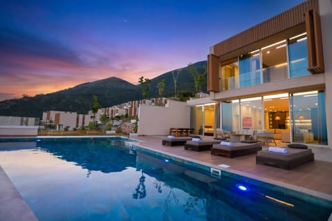 Private Pool