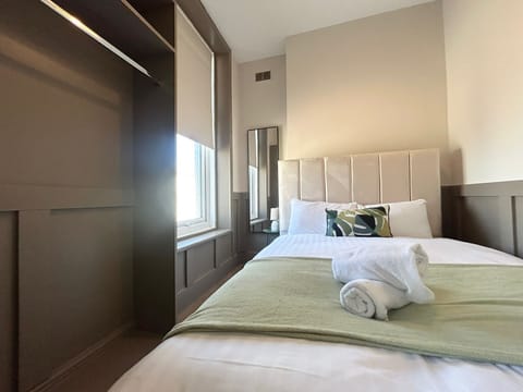 Apartment 4 Bedroom