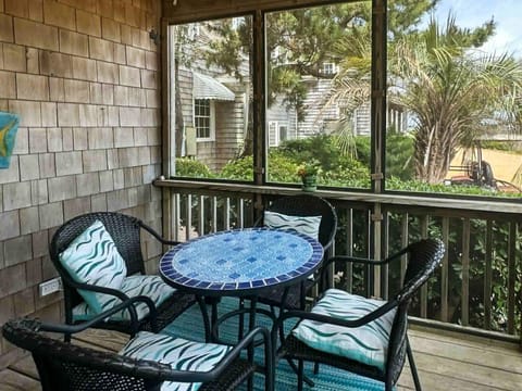 Screened Porch 