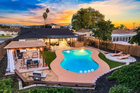 "Resort-style backyard perfect for relaxing and entertaining 🌴🏊‍♂️✨"