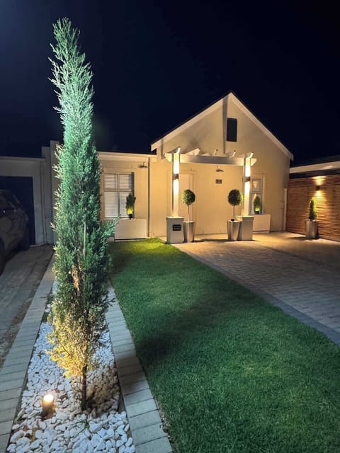 Exterior 1