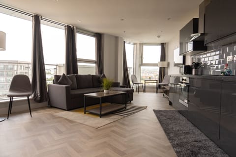 Living Room / Lounge