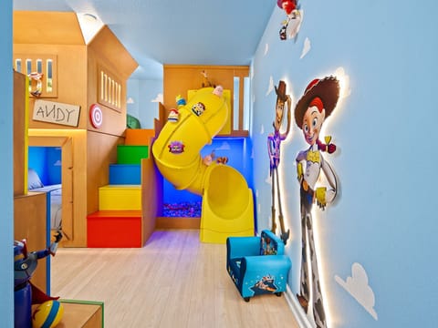 50-web-or-mls-251BalloDr-16