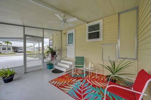 Bonita Springs Vacation Rental | 2BR | 2BA | 1,056 Sq Ft | 4 Steps for Access