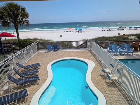 Beach & Pool Deck