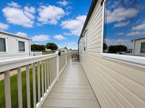 Book a stay at one of the best holiday parks UK. This caravan is located on The Chase in Skegness. A short distance from Fantasy Island the whole family will love their holiday here.