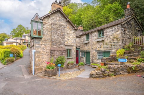 The Lodge at Brantwood exterior