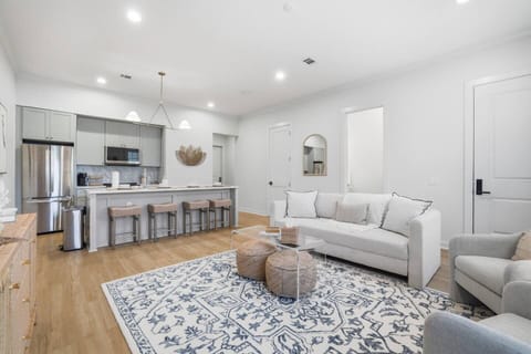 Simple coastal comfort inside
