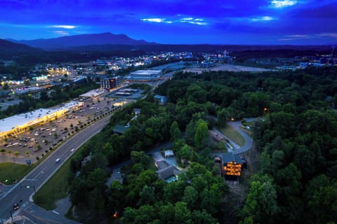 Cabin with a Pool Table in the Smoky Mountains "Honey Bear" - Aerial view showing location to the Leconte Center in Pigeon Forge