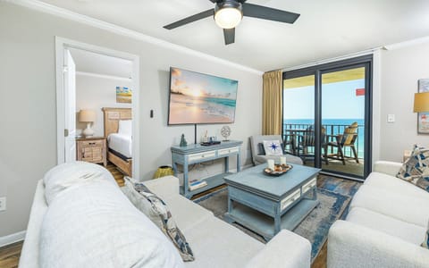 Phoenix I 1083, Orange Beach, Alabama, beach front, 2 bedroom condominium on the 8th floor