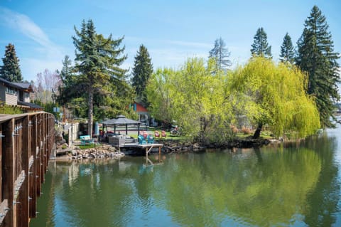 Deschutes River