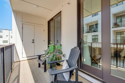 Decatur Vacation Rental | 2BR | 2BA | 1,072 Sq Ft | 4 Steps to Enter