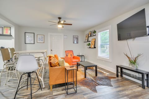 Greensboro Vacation Rental | 6BR | 6.5BA | 2,197 Sq Ft