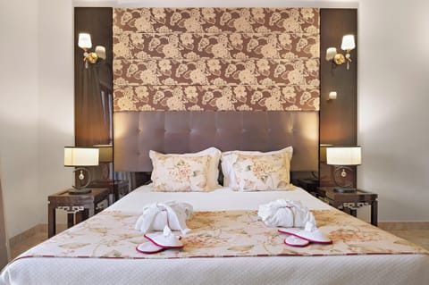 Bedroom. Interior and views may vary based on location and availability