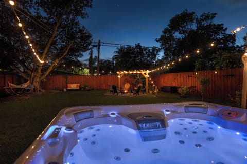 Large backyard with Hot Tub, Fire Pit & Hammock