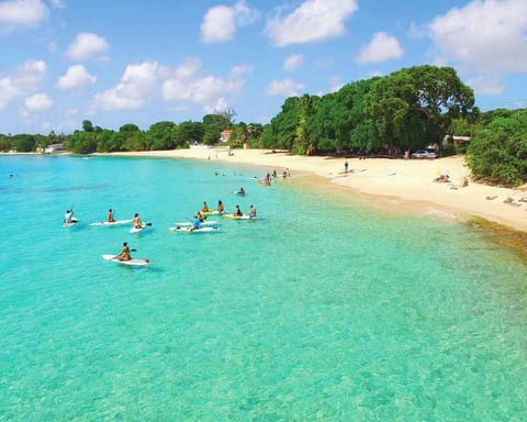 Reeds Bay, Footsteps from your villa