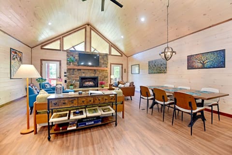 The Deerpath- 4br/3ba -ADA Compliant-Living Area