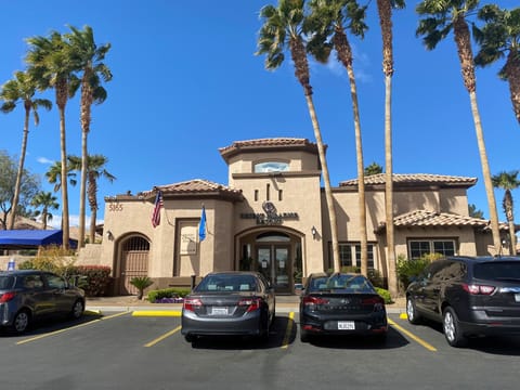 Pull in easily with convenient parking right at the entrance.